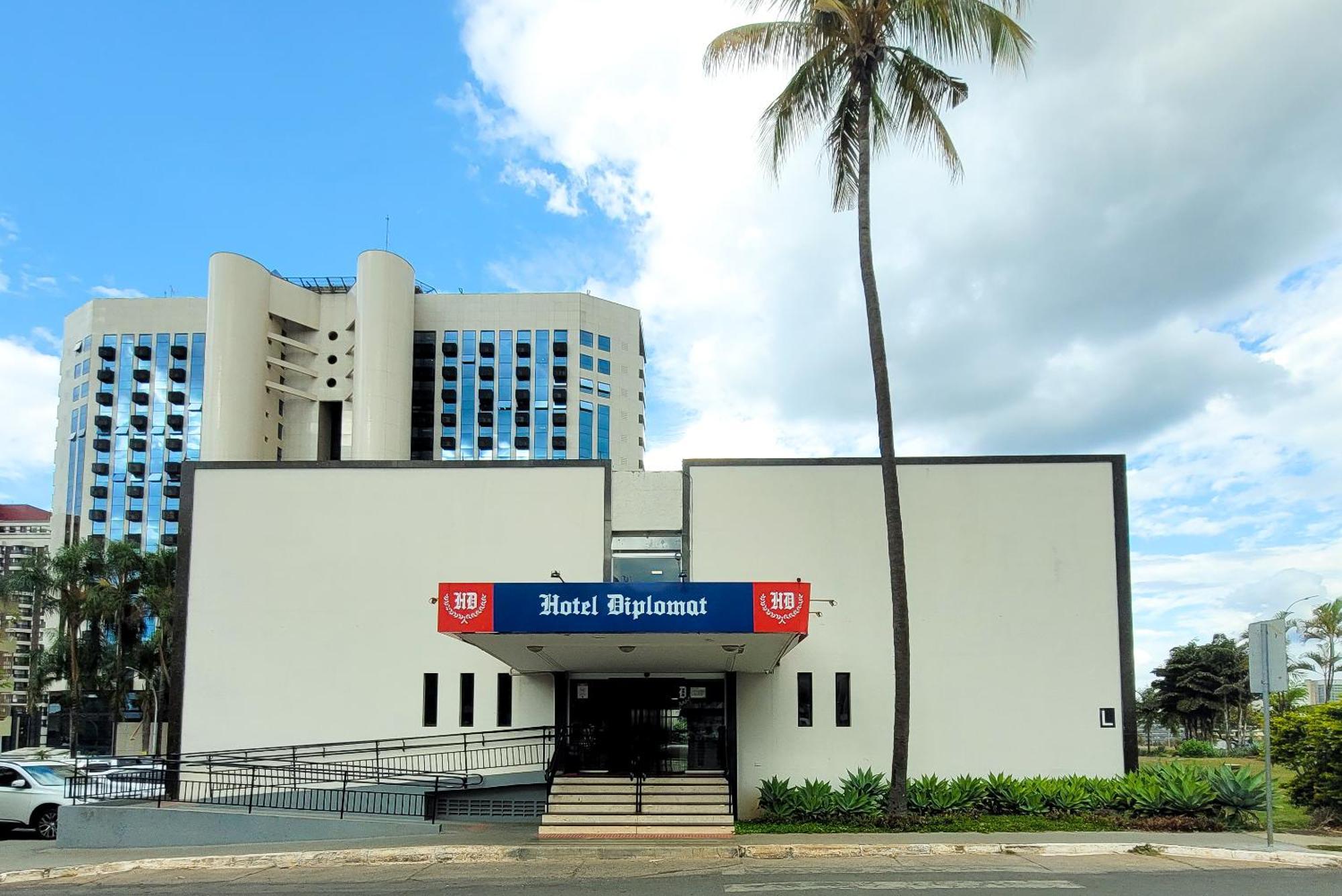 Hotel Diplomat By Bsb Inn Brazíliaváros Kültér fotó